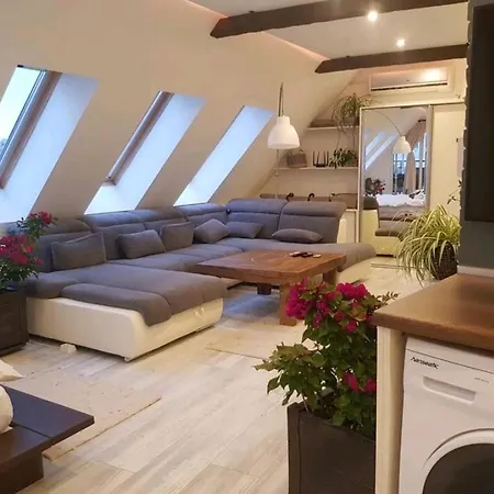 Apartment синьо лято