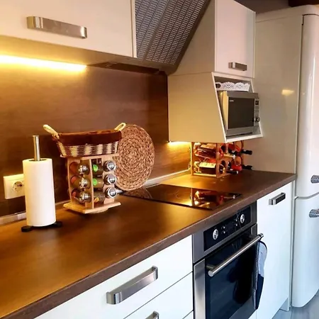 синьо лято 부르가스