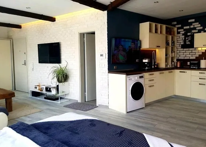 Apartamento синьо лято *