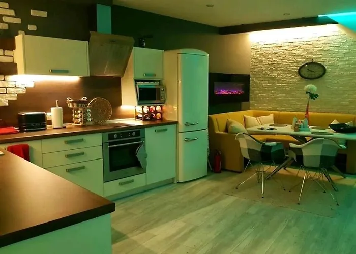 Apartamento синьо лято *